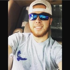 Meet your Posher, Ethan